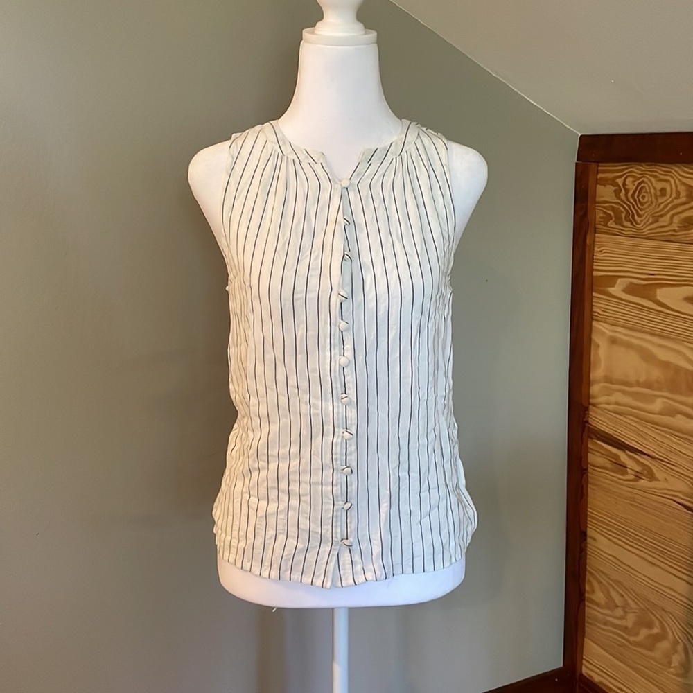 A New Day Sleeveless Striped Button Up Top Small